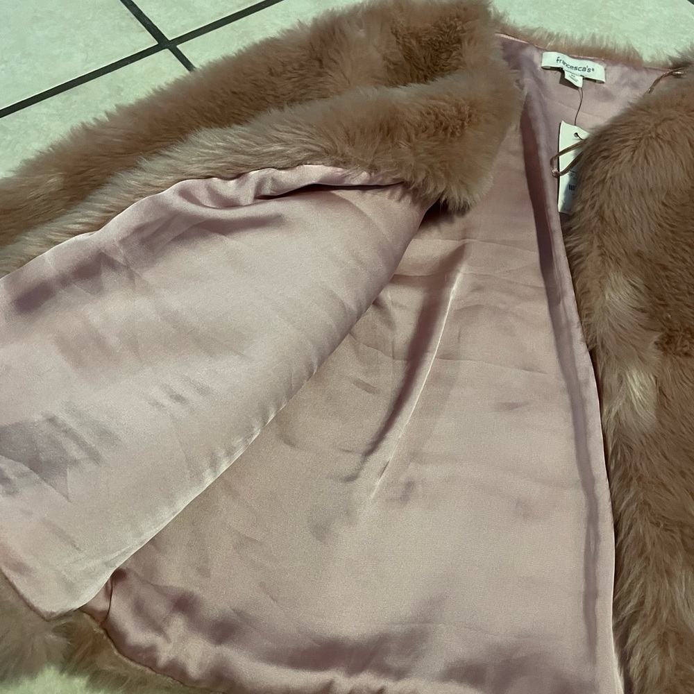 Pink Fur coat - Picture 5 of 10